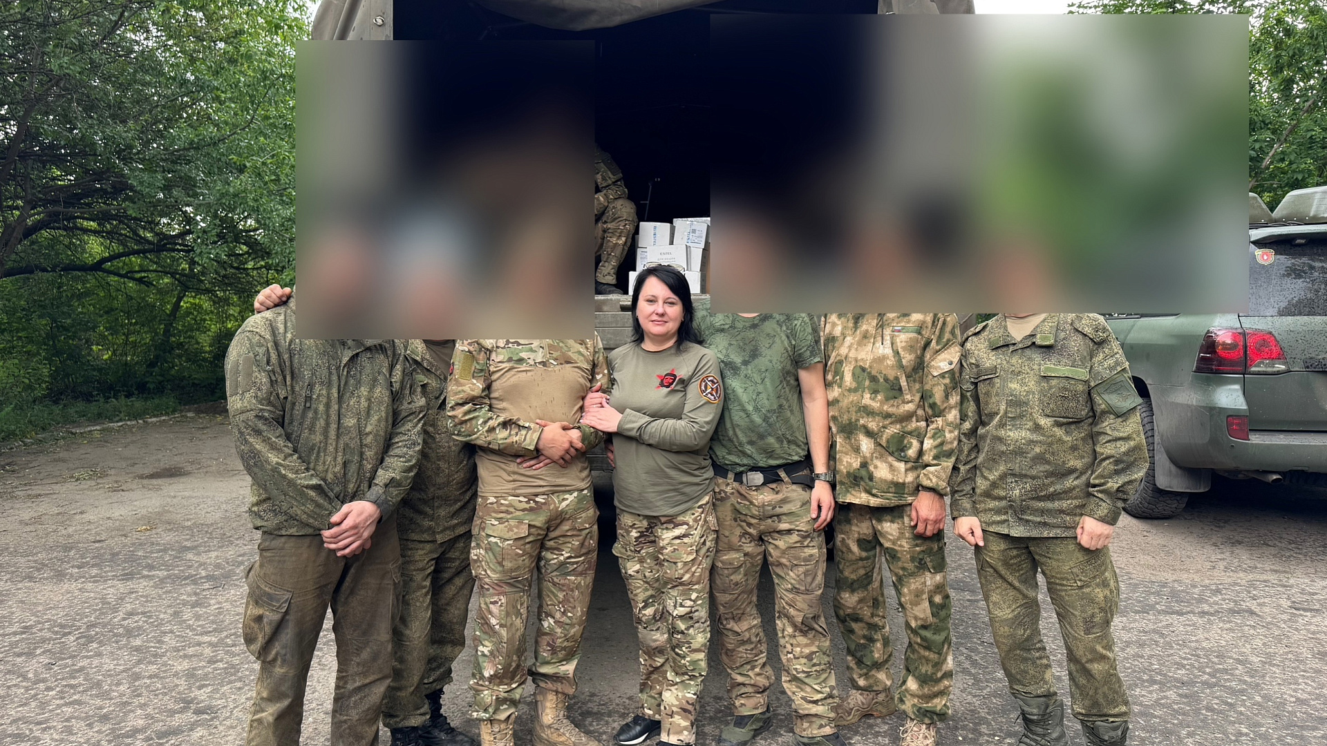 Елена Коньшина побывала на передовой