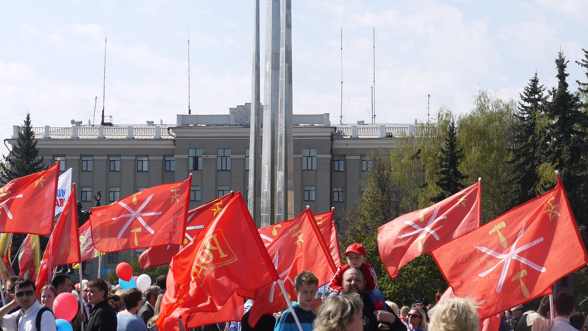 Тульские родинцы приняли участие в первомайском шествии