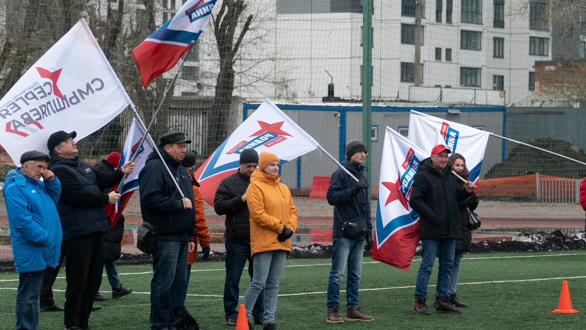Футбольная команда "Родина" одолела сборную Южного Урала