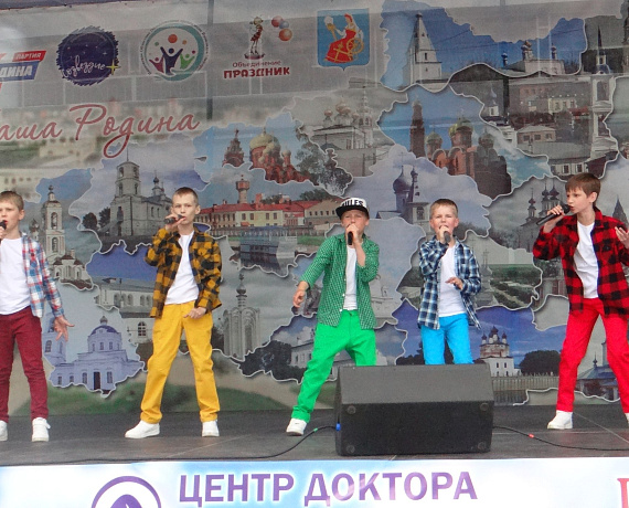 Праздничную акцию к Дню защиты детей организовала ивановская "РОДИНА"