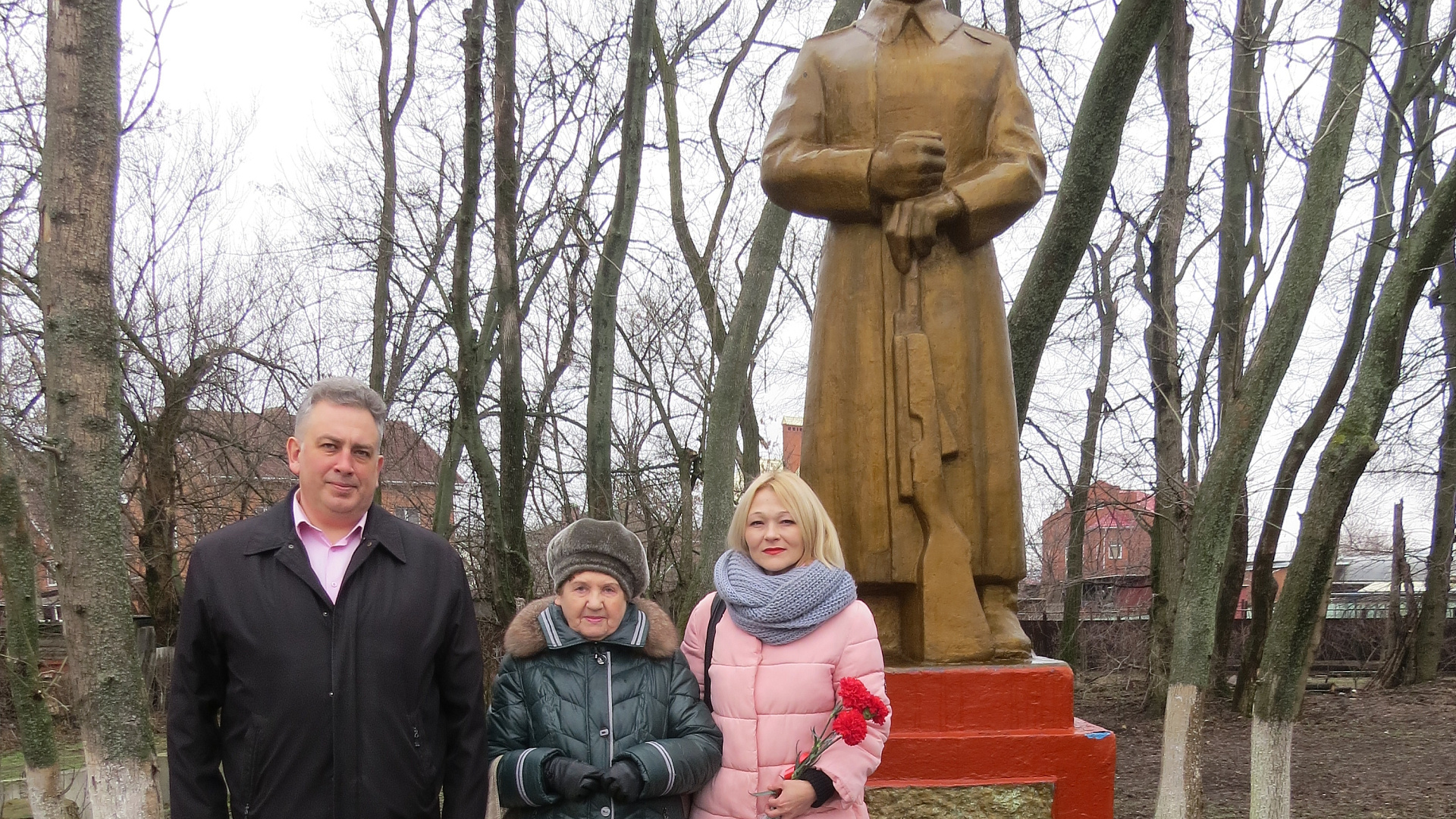 "РОДИНА" почтила память бойцов, павших при освобождении Новочеркасска от фашистов