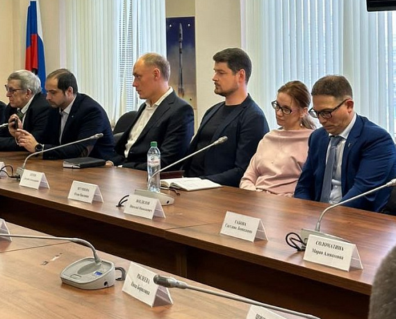 Реготделения в Москве и области поддержали кандидатуру Путина на выборах президента