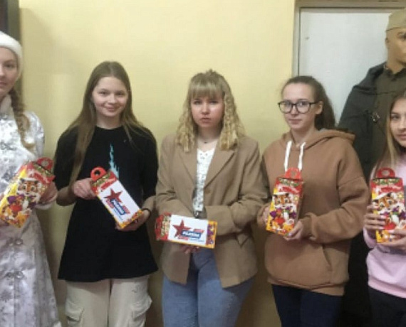 Координаторы Кировской "РОДИНЫ" поздравили земляков с Новым годом и Рождеством