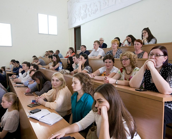Михаил Хазин в Новосибирске встретился с преподавателями и студентами