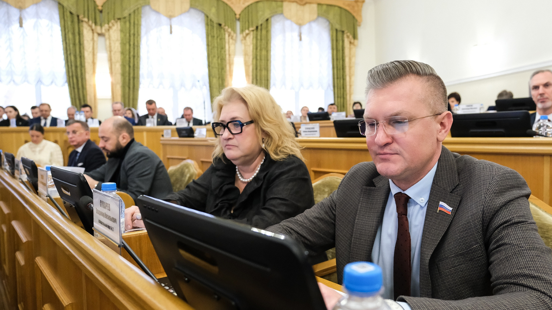 ПРОШЛО ЗАКЛЮЧИТЕЛЬНОЕ ПЛАНЕРНОЕ ЗАСЕДАНИЕ 2025 ГОДА В ДУМЕ АСТРАХАНСКОЙ ОБЛАСТИ