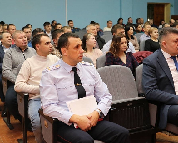 Владимир Михайлов провел первую еженедельную планерку в 2025 году