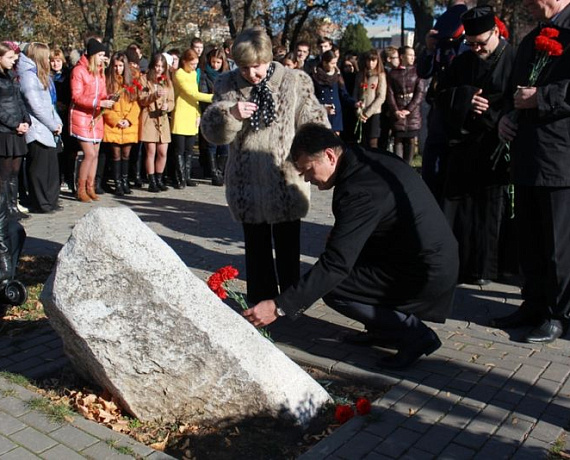 Партийцы почтили память жертв трагедии 1962 года в Новочеркасске