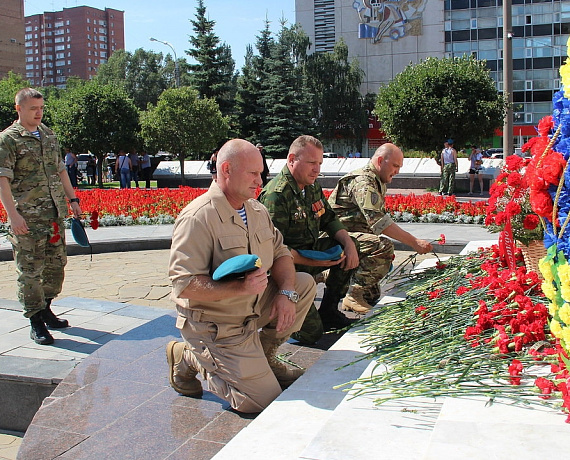 Самарская "РОДИНА" приняла участие в мероприятиях ко Дню Воздушно-десантных войск