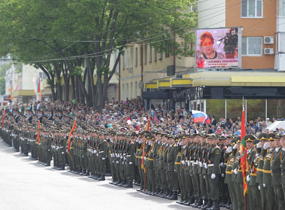 Визит российской делегации во главе с Рогозиным в ПМР, 9 мая 2014 г.