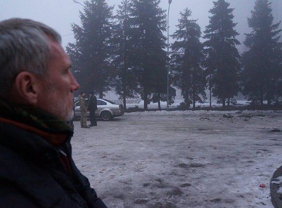 Алексей Журавлёв у ДК им. Куйбышева в Донецке, 30.01.2015
