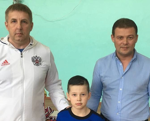 Павел Пронин организовал детский футбольный турнир "Кубок Родины"