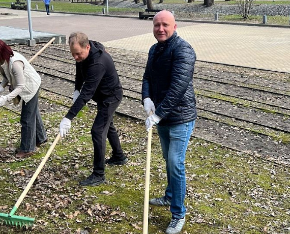 Воронежские соратники приняли участие в субботнике