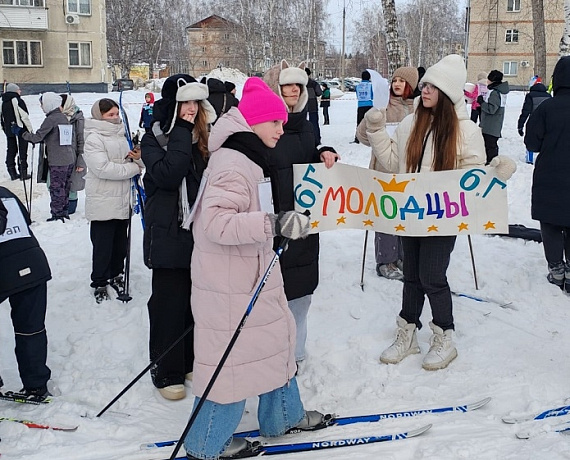 В Новосибирске провели традиционную лыжную эстафету памяти Героя России лейтенанта Сергея Амосова