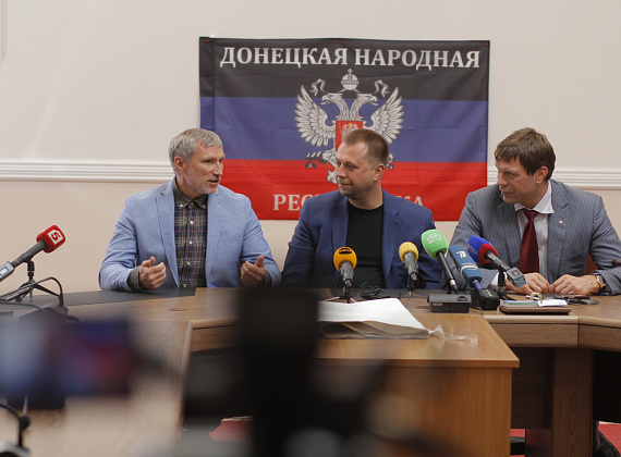 Алексей Журавлёв в Донецке: пресс-конференция, общение с прессой, интервью (часть 1), 12 июня 2014 г.