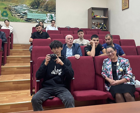 Рылеев и Шинкаренко провели встречу с активом реготделения партии в Северной Осетии