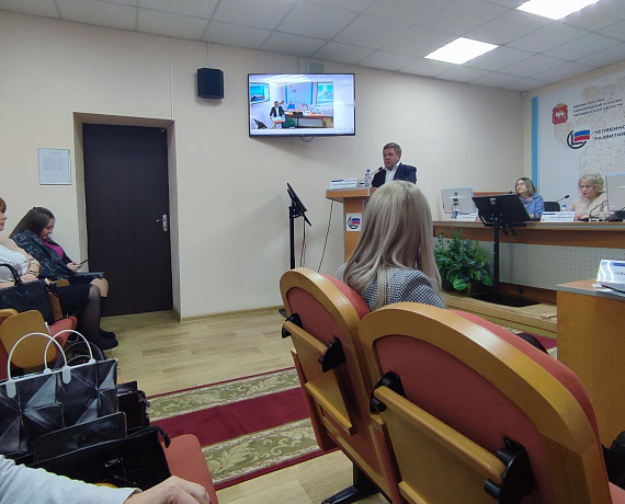 Сергей Смышляев принял участие в Областном родительском собрании