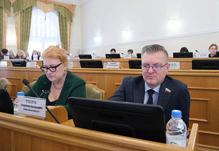 В ДУМЕ АСТРАХАНСКОЙ ОБЛАСТИ СОСТОЯЛОСЬ ПЛЕНАРНОЕ ЗАСЕДАНИЕ