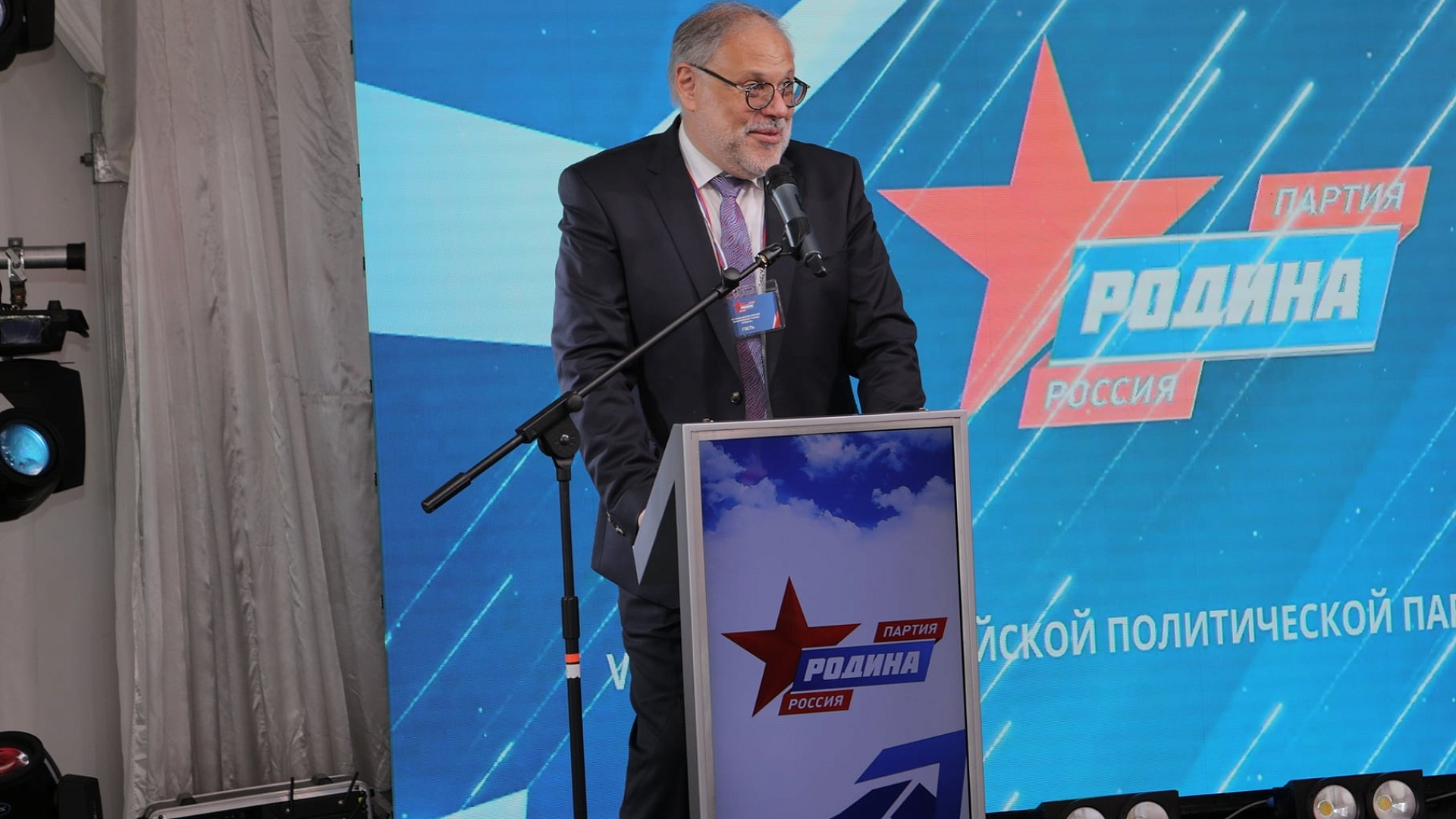 Михаил Хазин: Пока у власти либералы – все безнадежно