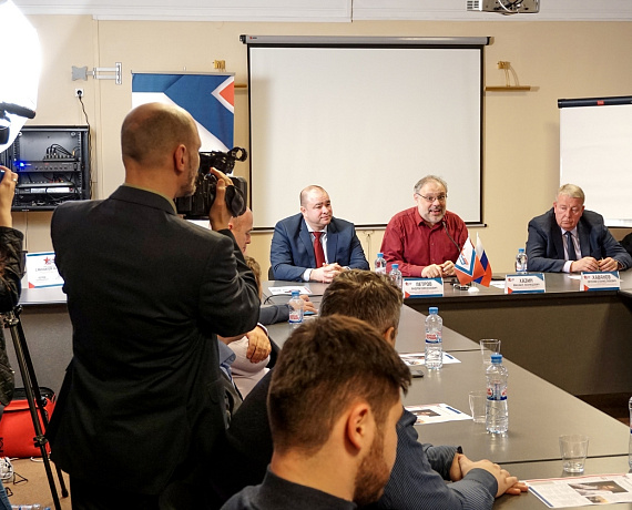 Михаил Хазин в Санкт-Петербурге встретился с соратниками партии "РОДИНА"