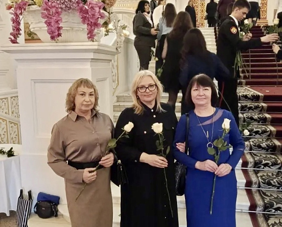 ПОЗДРАВЛЕНИЯ ОТ ВЛАДИМИРА СУХАРЕВА С ПРАЗДНИКОМ КРАСОТЫ, НАДЕЖДЫ И ВЕСЕННЕГО ОБНОВЛЕНИЯ