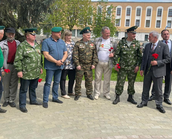 Алексей Журавлев провел прием граждан в Великом Новгороде