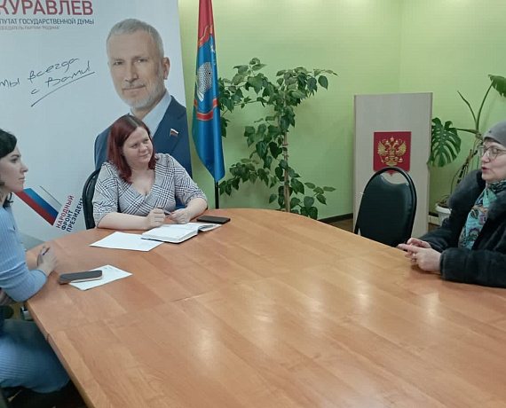 Приемная Алексея Журавлева провела в Тамбовском районе выездной прием граждан