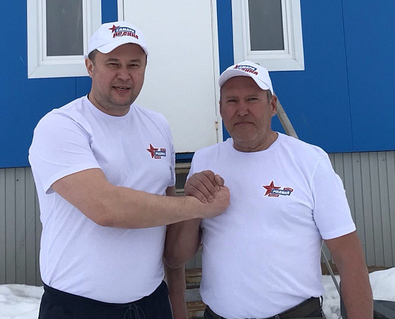Валерий Барсук поздравил победителей чемпионата по зимнему плаванию