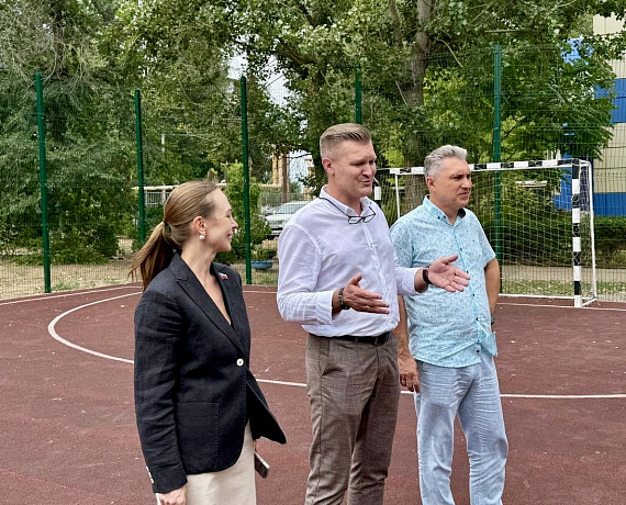 ПОДАРКИ ВОСПИТАННИКАМ ЦЕНТРА «СОЗВЕЗДИЕ» ОТ  ВЛАДИМИРА СУХАРЕВА
