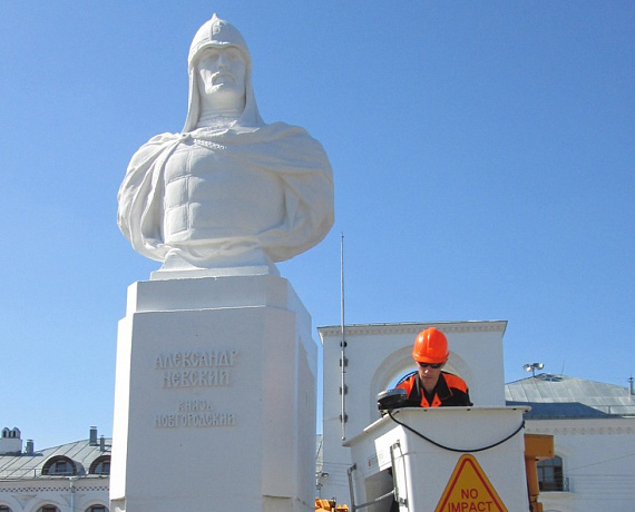 Новгородская "РОДИНА" отреставрировала памятник легендарному князю