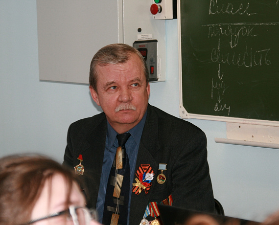 Активист "РОДИНЫ" провёл Урок мужества для оренбургских школьников