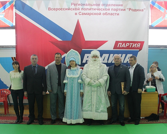 Активисты провели турнир по рукопашному бою "На призы Деда Мороза" в Самаре