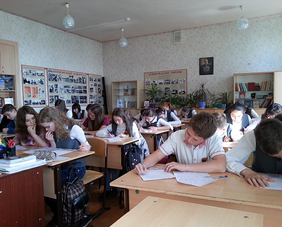 Самарская "РОДИНА" приняла участие в проведении урока "Пишем фронтовые письма"