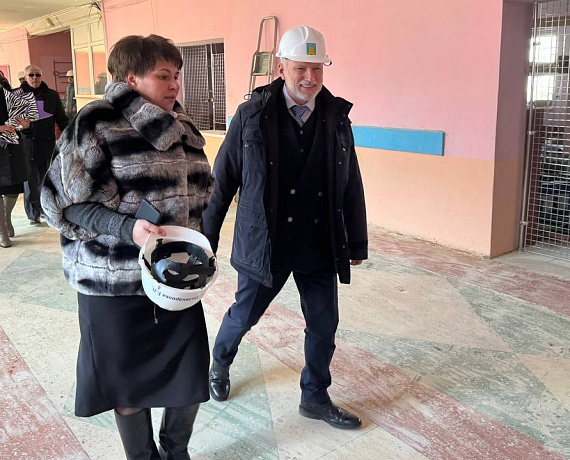 Журавлев в Тамбове посетил школу, где идет капремонт в рамках нацпроекта "Образование"