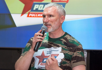 Журавлев: Правительству и региональным властям следует равняться на Минобороны РФ