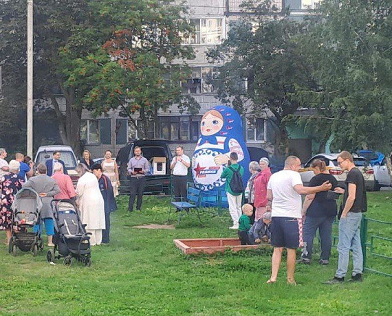 Однопартийцы приехали поддержать подмосковных кандидатов в депутаты