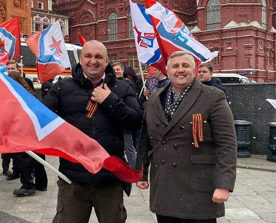 Соратники "РОДИНЫ" возложили венки и цветы к Могиле Неизвестного Солдата