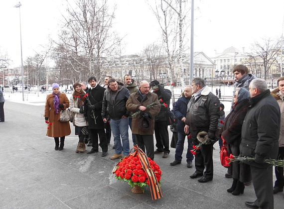 "РОДИНА" возложила цветы в годовщину победы в Сталинградской битве, 2 февраля 2014 г.