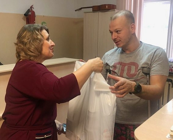 Клуб избирателей Вячеслава Илюхина продолжает оказывать помощь военному госпиталю