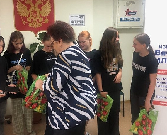 Трудовые отряды школьников из Новосибирска, созданные по инициативе "РОДИНЫ", подвели итоги работы