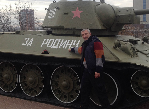 Делегация партии "РОДИНА" - у мемориала героям Великой Отечественной войны в Донецке, 01.11.2014