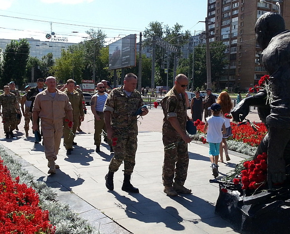 Самарская "РОДИНА" приняла участие в мероприятиях ко Дню Воздушно-десантных войск