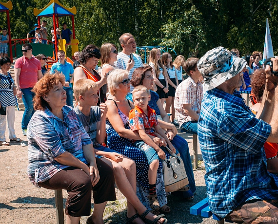 Новосибирские активисты организовали концерт, посвященный Дню России