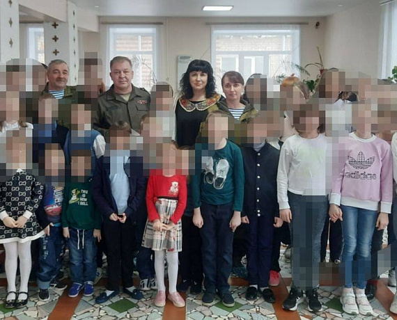 Депутат Тамбовской гордумы от партии "РОДИНА" Елена Кулакова исполнила просьбу ребят из социального приюта