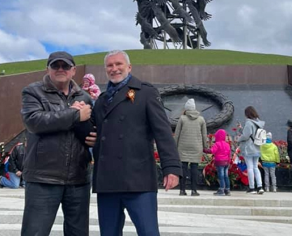 Алексей Журавлев возложил цветы к Ржевскому мемориалу