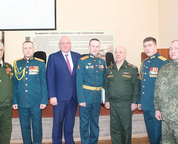 Командир БАРС 3 "Родина" принял участие в Дне Казанского танкового училища