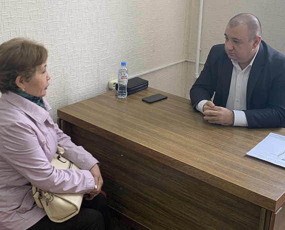 Лидер Астраханской "РОДИНЫ" провел выездной прием граждан в городе Знаменске и селе Капустин Яр