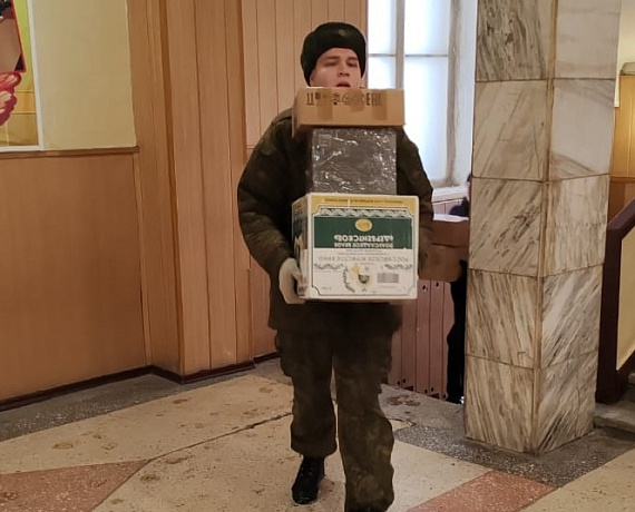 Клуб избирателей Вячеслава Илюхина передал воинам очередную партию гумпомощи