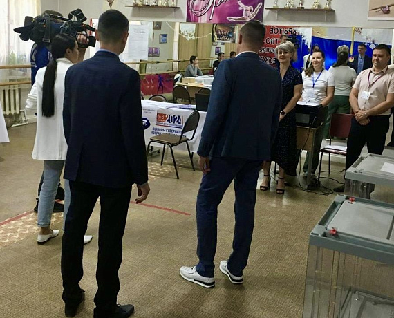 Владимир Сухарев поддержал соратника - кандидата на выборах в Думу Астраханской области