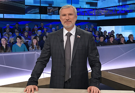 Журавлев: Варшава хочет подсадить европейскую энергетику на польскую трубу
