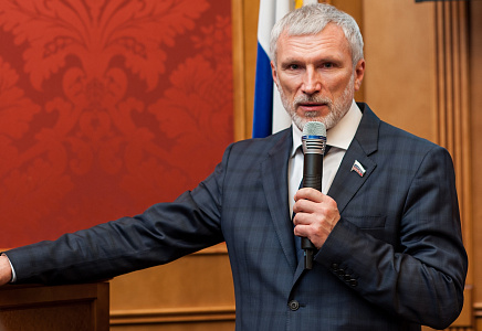 Лидер "РОДИНЫ": Рынок труда в России развращен дешевизной рабочей силы
